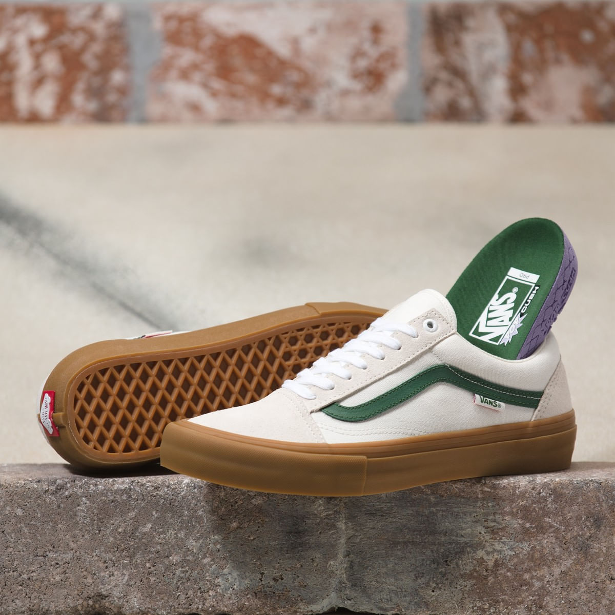 Compra Old Skool Pro Marshmallow/Alpine Oficial Vans