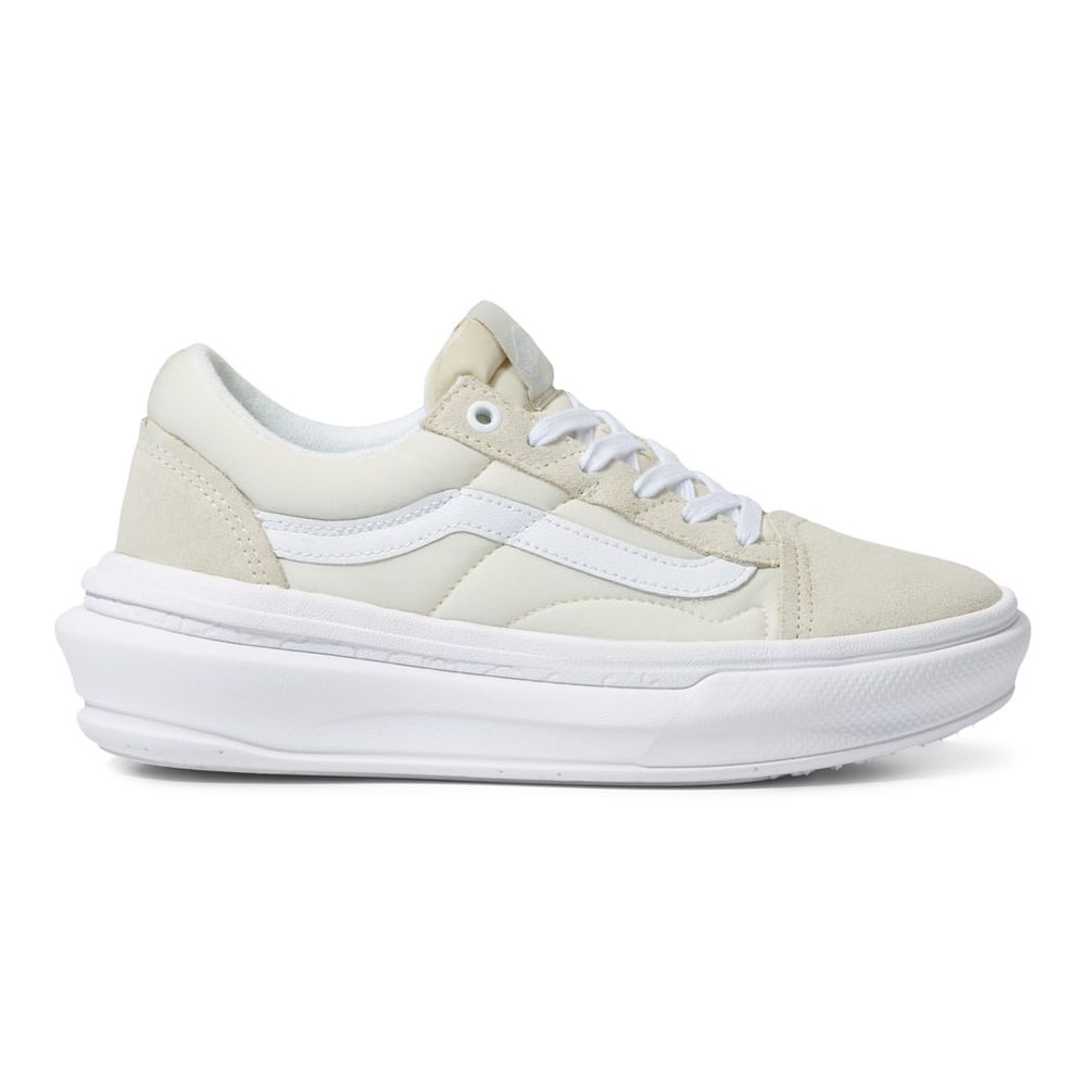 Tenis-Clasicos-Blancos-Old-Skool-Overt-Cc-Mujer-Vans