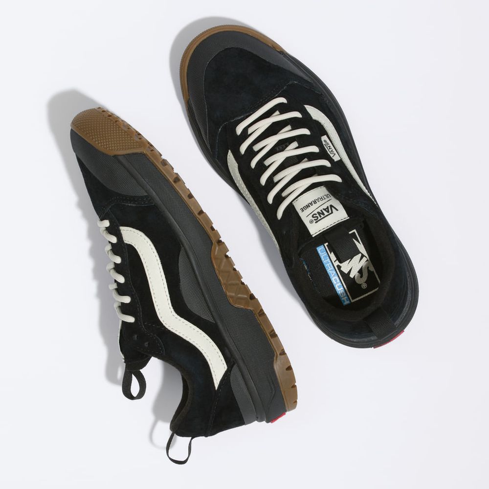 Tenis-Surf-Suela-Goma-Negros-Ultrarange-Exo-Mte-1-Mujer-Vans