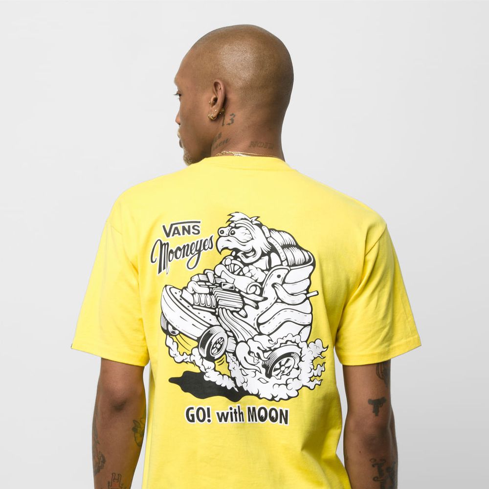 Camiseta-Manga-Corta-Amarilla-Mooneyes-Ss-Tee-Hombre-Vans